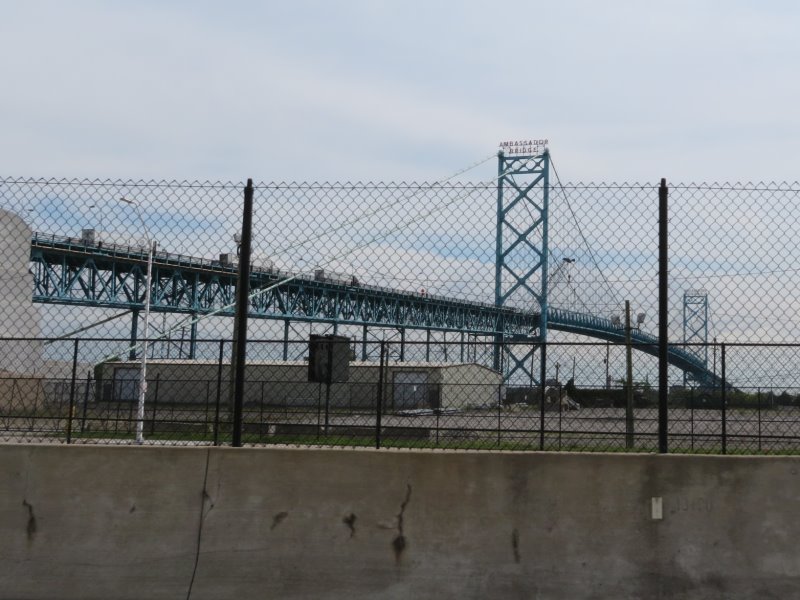 Ambassador Bridge to Canada